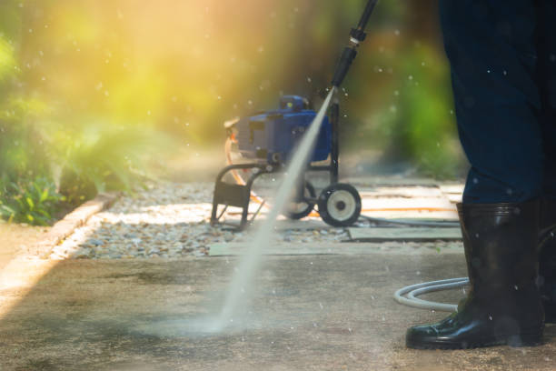 Spring Cleaning in Lake Meade, PA